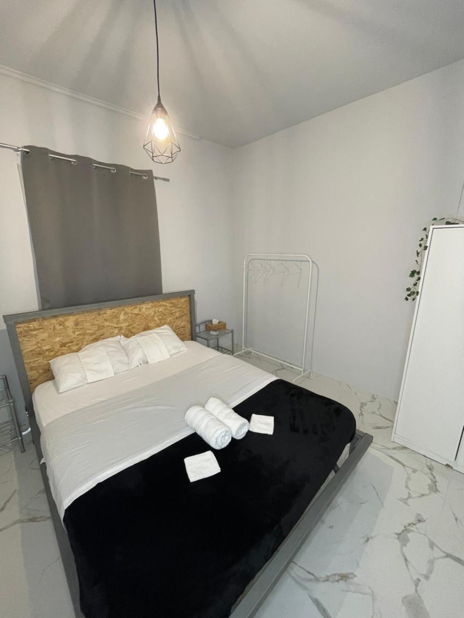 Apartmán Airpoint Renovated Artemida  Exteriér fotografie