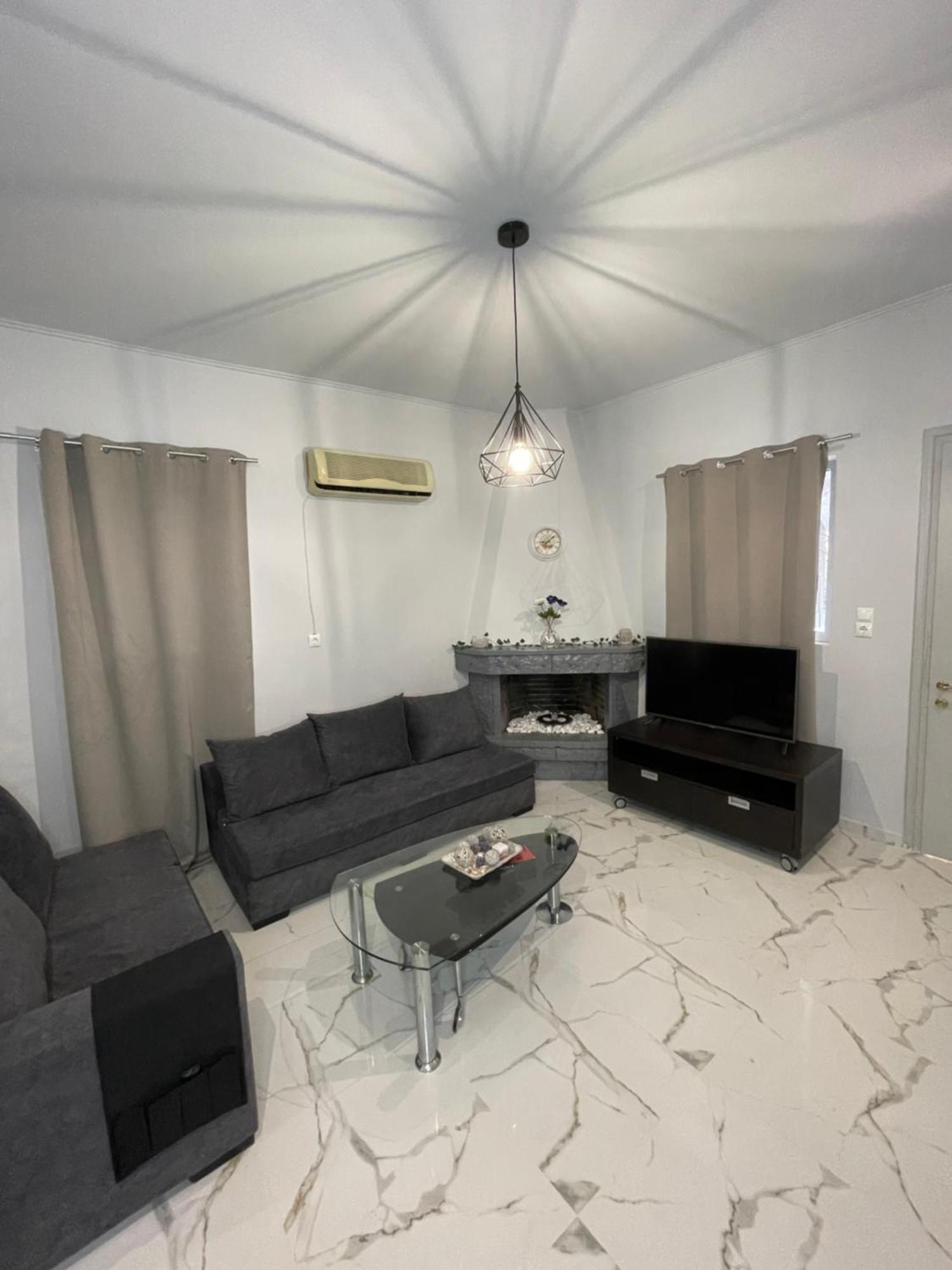 Apartmán Airpoint Renovated Artemida  Exteriér fotografie