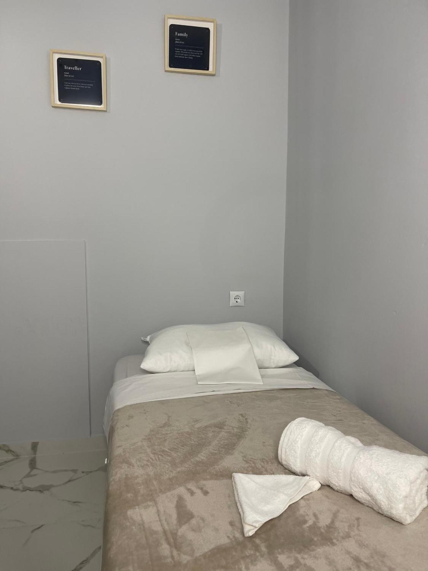 Apartmán Airpoint Renovated Artemida  Exteriér fotografie
